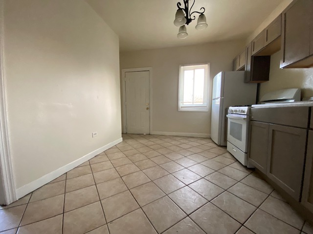 4841 South Loomis Boulevard - 2